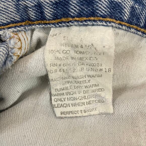 Tommy Hilfiger Vintage High Waist Denim Shorts Size 4 Flag Patch Blue Jean - Picture 3 of 10